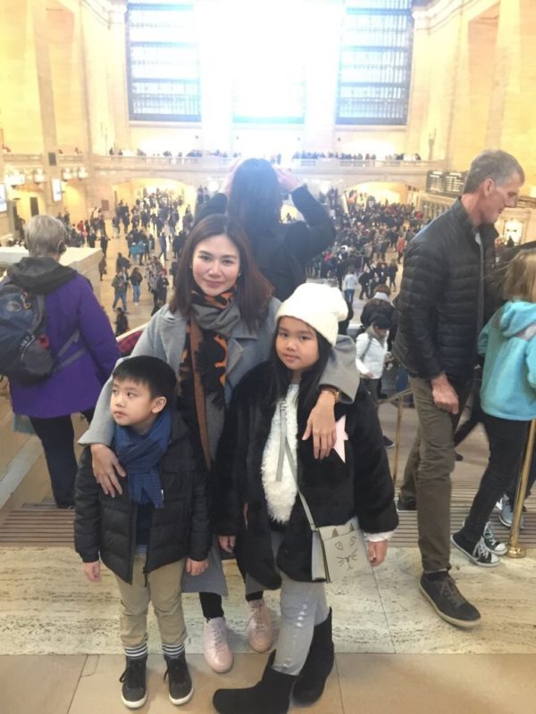 Kai with her adorable children Yumi & Aki