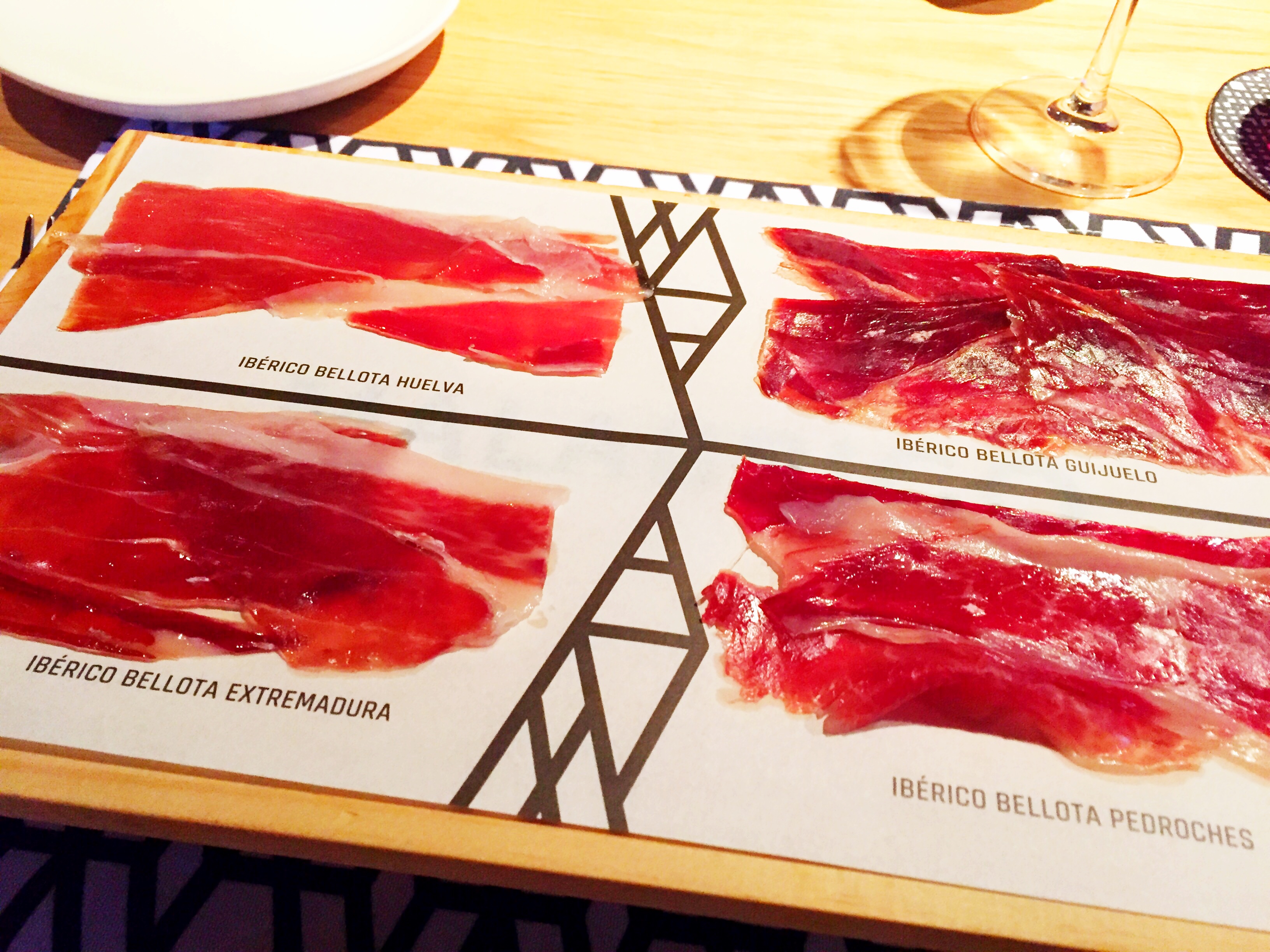 TXANTON; A Jamon Bar